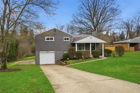 2446 Willowbrook Rd, Pittsburgh, PA 15241