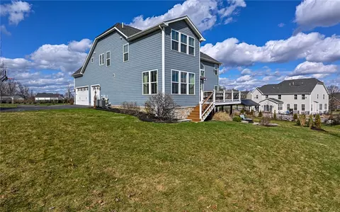 Exterior - 1019 Pleasant Ridge Dr, Mars, PA 16046 photo 7 of 12