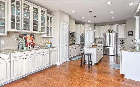Kitchen - 1019 Pleasant Ridge Dr, Mars, PA 16046 photo 4 of 4