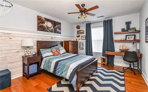 Bedroom - 1019 Pleasant Ridge Dr, Mars, PA 16046 photo 5 of 5