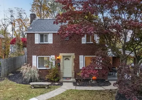 711 Gaywood Dr, Pittsburgh, PA 15235