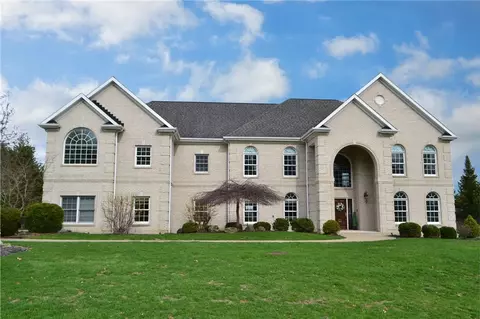 711 Parkview Dr, Gibsonia, PA 15044