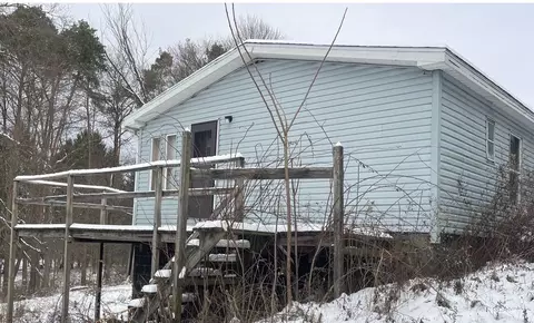140 Staff Rd, Slippery Rock, PA 16057