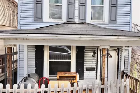 Exterior - 1611 Ridge Ave, Braddock, PA 15104 photo 2 of 4