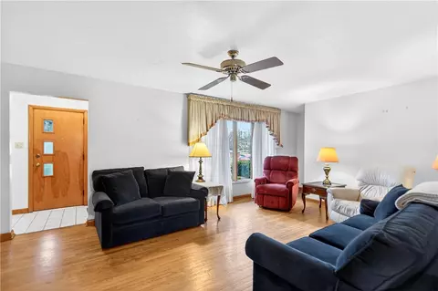 Living - 315 Wright St, Monessen, PA 15062 photo 1 of 3