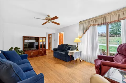 Living - 315 Wright St, Monessen, PA 15062 photo 2 of 3