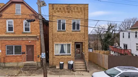 111 Harlem Ave, Mckees Rocks, PA 15136
