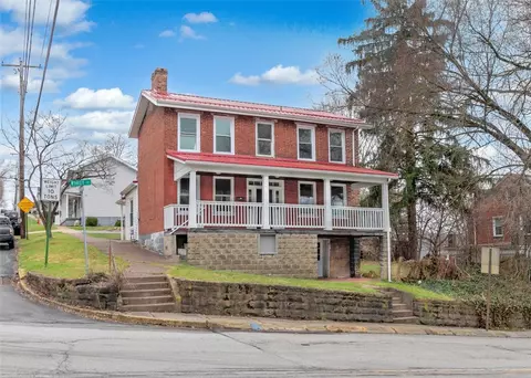 323 First St, Apollo, PA 15613