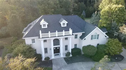 227 Edelweiss Dr, Wexford, PA 15090