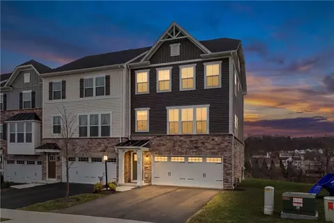 408 Scharberry Ln, Mars, PA 16046