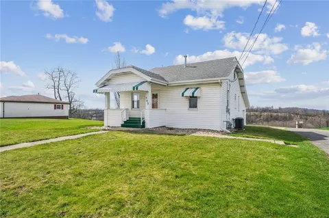 363 Oak Spring Rd, Canonsburg, PA 15317
