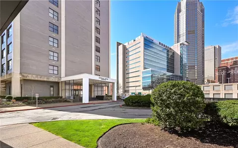 112 Washington Pl #10A, Pittsburgh, PA 15219