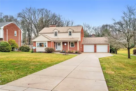 758 14th St, Oakmont, PA 15139