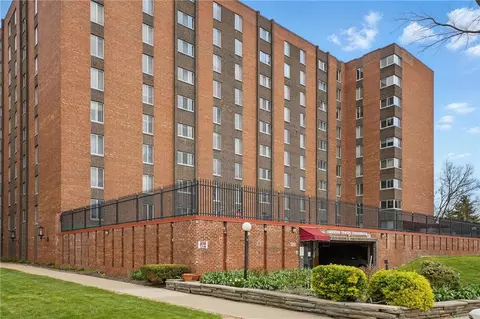 5 Bayard Rd #219, Pittsburgh, PA 15213