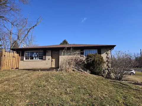 900 Sycamore St, Washington, PA 15301