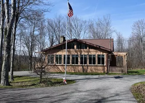 153 St Cecilia Rd, Latrobe, PA 15650