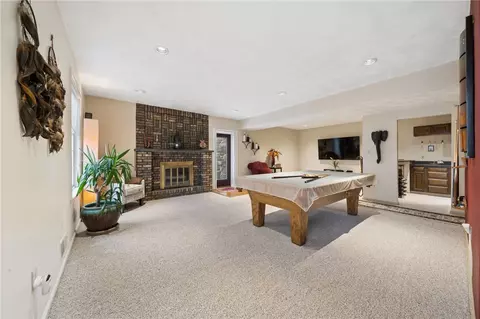 Living - 4948 Simmons Cir, Export, PA 15632 photo 2 of 3
