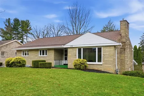 1150 Arrowood Dr, Pittsburgh, PA 15243