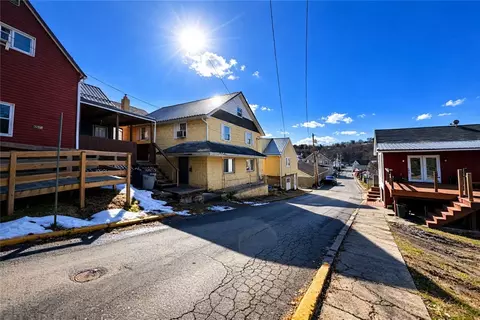 943 Johnston Ave #2, Kittanning, PA 16201