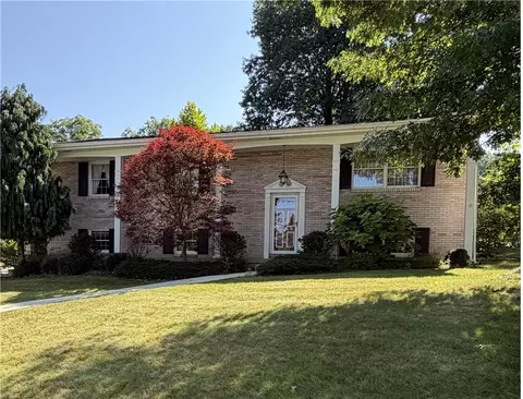 100 Hermitage Cir, Ligonier, PA 15658
