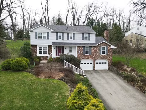 1696 Hathaway Ln, Pittsburgh, PA 15241