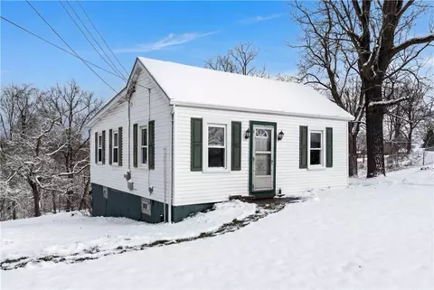 1198 Morgan Rd, Bridgeville, PA 15017