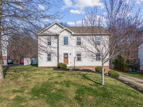 1430 Sandstone Dr, Tarentum, PA 15084