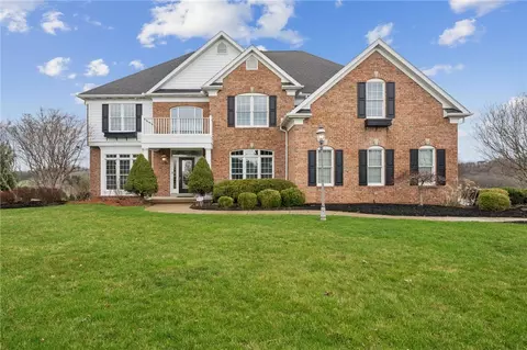 805 Saddleback Ct, Greensburg, PA 15601