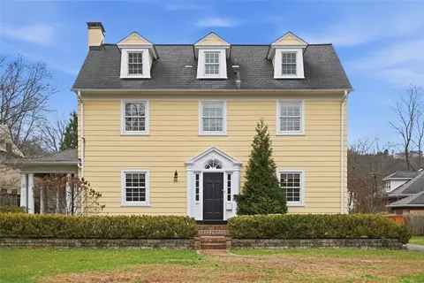 327 Meadow Ln, Sewickley, PA 15143