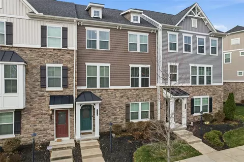 314 Cross Creek Dr, Cranberry Township, PA 16066