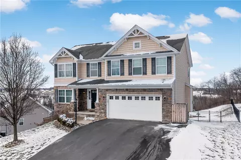 204 Rolling Hill Farm Dr, West Newton, PA 15089