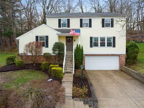 2633 Monterey Dr, Pittsburgh, PA 15241