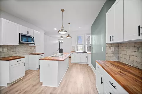 Kitchen - 625 E 9th Ave, Munhall, PA 15120 photo 4 of 4