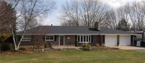 1032 Mercer Rd, Beaver Falls, PA 15010
