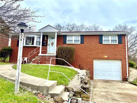320 Mckenzie Dr, Pittsburgh, PA 15235