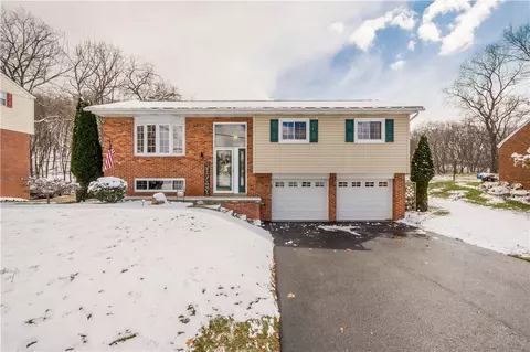 2701 College Park Rd, Allison Park, PA 15101