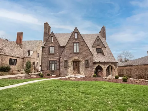 1035 Washington Rd, Pittsburgh, PA 15228