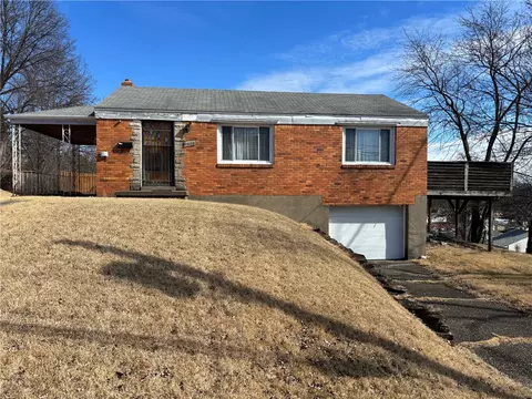 1800 Mccully Rd, Pittsburgh, PA 15234