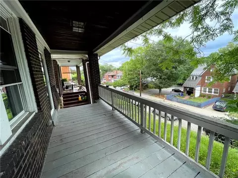 132 Oakview, Pittsburgh, PA 15218