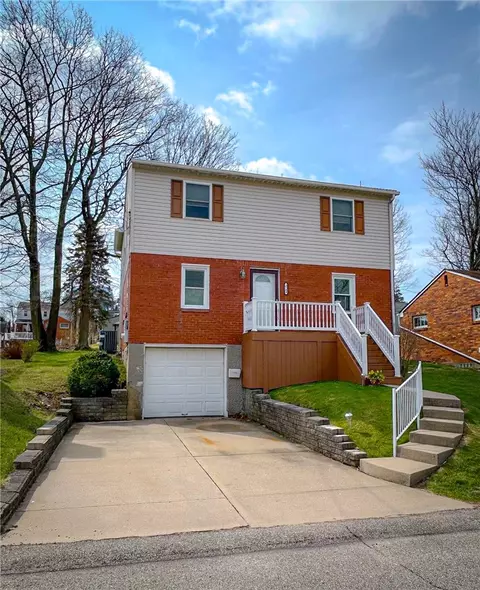 3733 Rebecca St, Pittsburgh, PA 15234