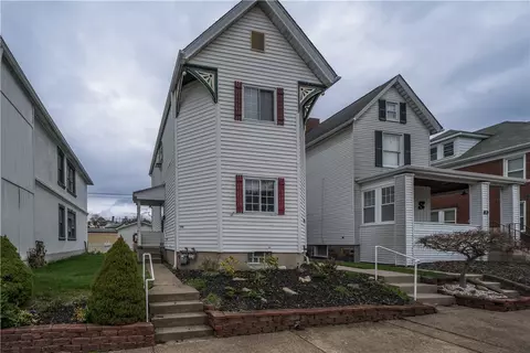 Exterior - 28 Penn Ave, Irwin, PA 15642 photo 3 of 15