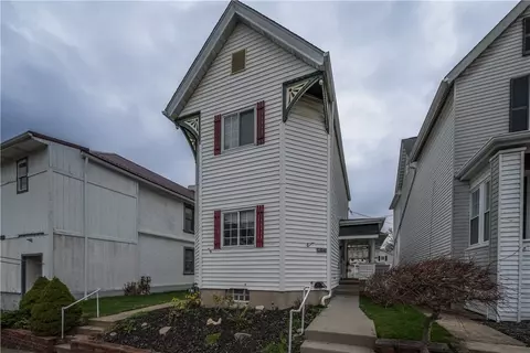 Exterior - 28 Penn Ave, Irwin, PA 15642 photo 2 of 15