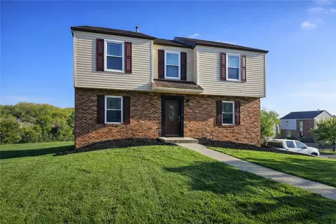 900 Glenwood Ct, Cranberry Township, PA 16066