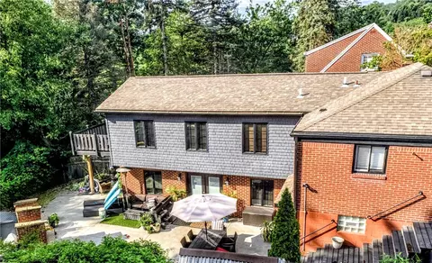 142 Avenue G, Pittsburgh, PA 15221