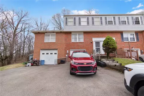 2545 Ashwood Ct, Freedom, PA 15042
