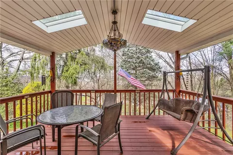 Exterior - 9 Quail Ct, Export, PA 15632 photo 9 of 10