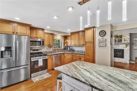Kitchen - 9 Quail Ct, Export, PA 15632 photo 2 of 3