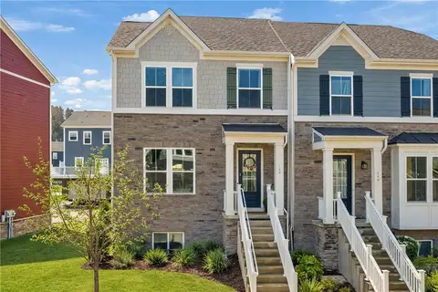 142 Seneca Pl, Mars, PA 16046