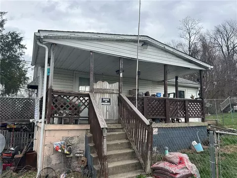 108 Chalfant St, Vanderbilt, PA 15486
