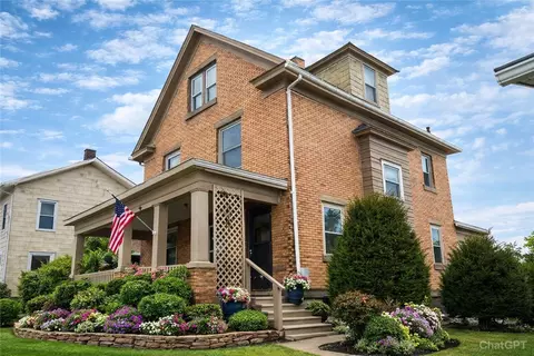 6 S 2nd St, Greenville, PA 16125